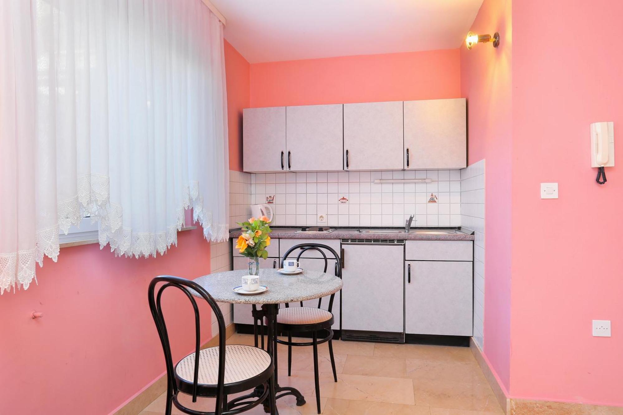 Apartments With A Parking Space Marusici, Omis - 18497 ミミツェ 部屋 写真
